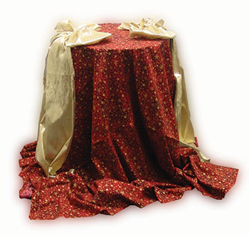 Starlight Red with Gold Lame sashes